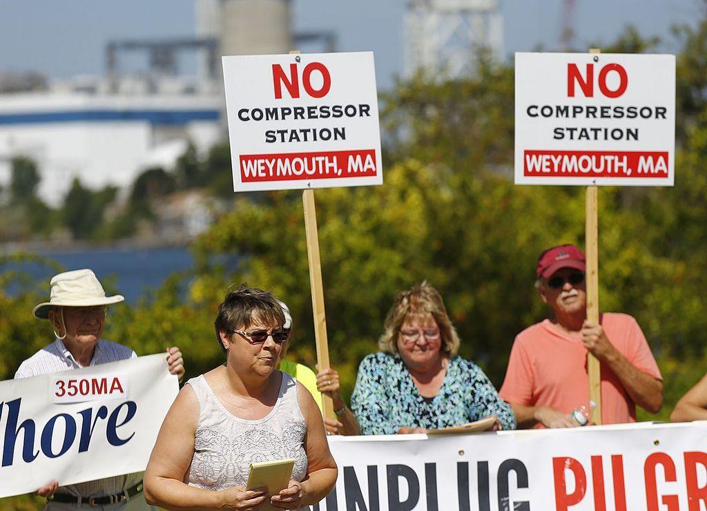 FRRACS Members Holding No Compressor Signs